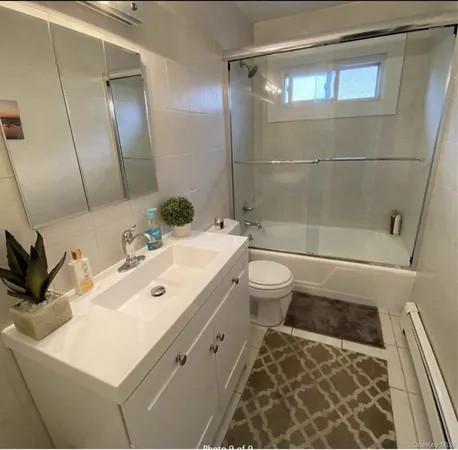 $4,250 | 552 East Walnut Street, Unit UPPR, Long Beach, NY 11561