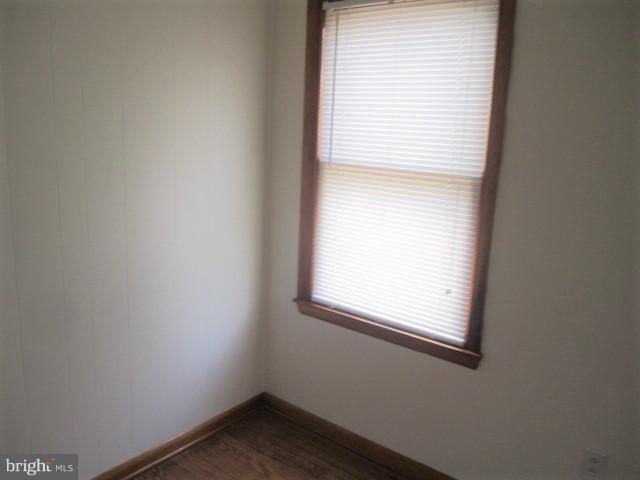 36 Walkern Road Baltimore, MD 21221 - Photo 11 of 16 Bedroom 1
