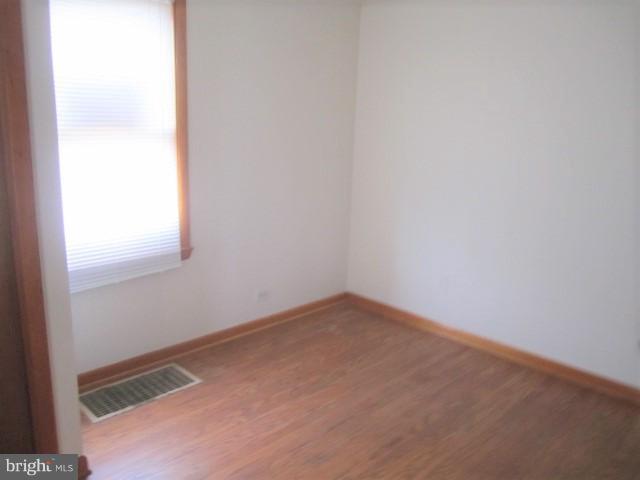 36 Walkern Road Baltimore, MD 21221 - Photo 14 of 16 Bedroom 2 again