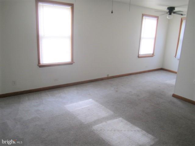 36 Walkern Road Baltimore, MD 21221 - Photo 4 of 16 Living Room