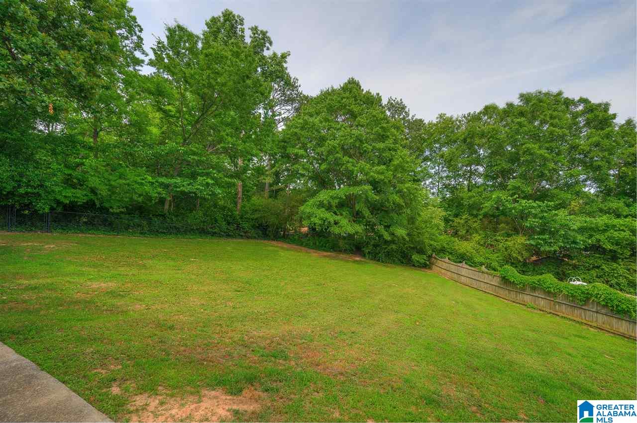 811 Round Hill Road Pelham, AL 35124 - Photo 9 of 33