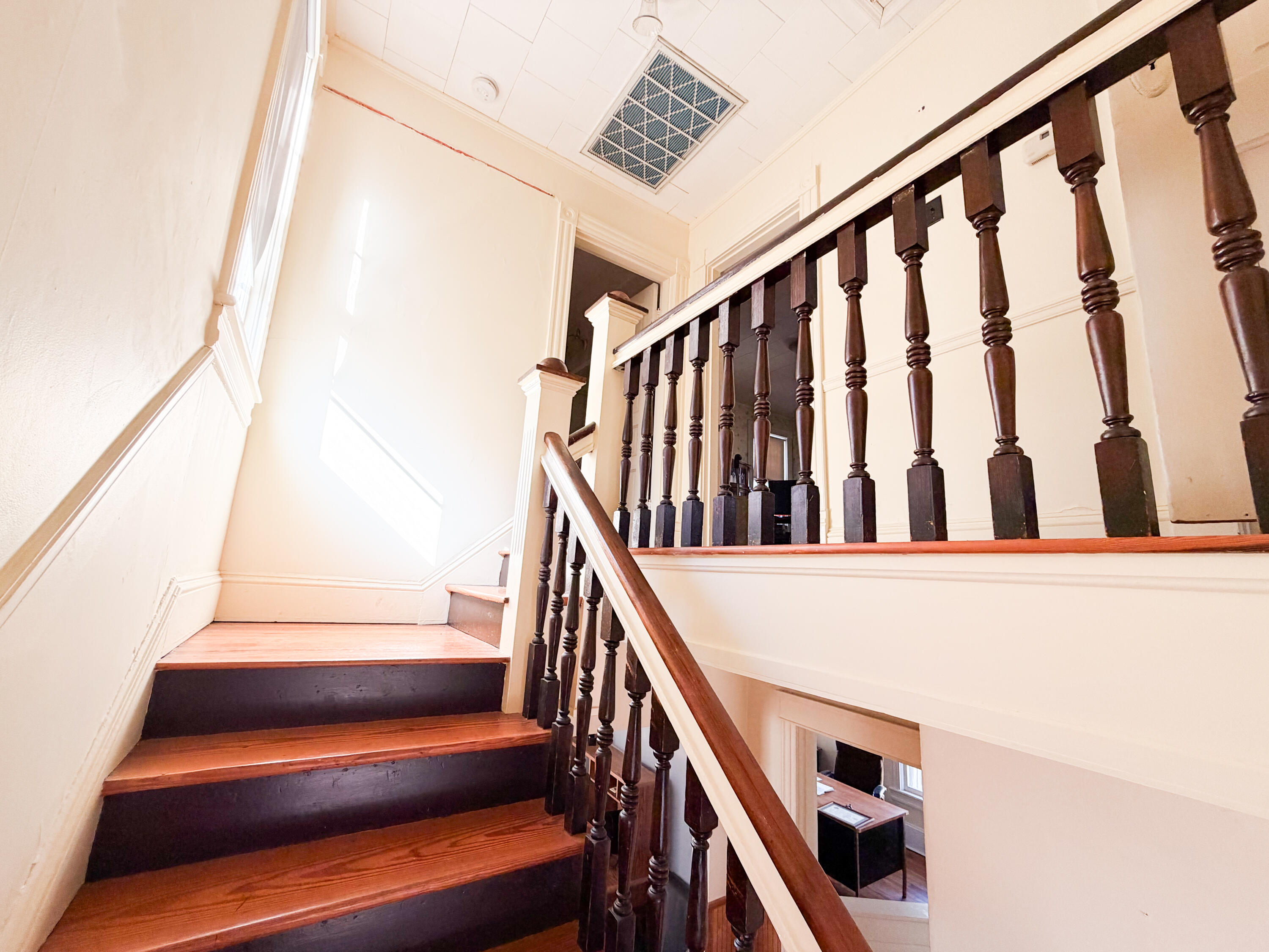 226 West Locust Street Covington, VA 24426 - Photo 23 of 45 a view of entryway