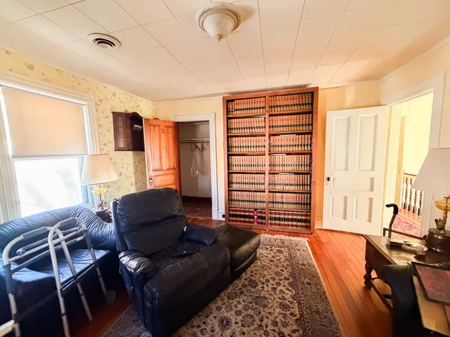 $169,900 | 226 West Locust Street, Covington, VA 24426