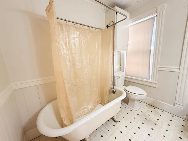 $169,900 | 226 West Locust Street, Covington, VA 24426