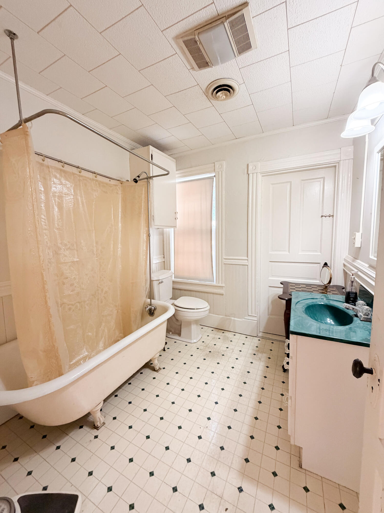 226 West Locust Street Covington, VA 24426 - Photo 34 of 45 a bathroom with a sink a toilet and shower