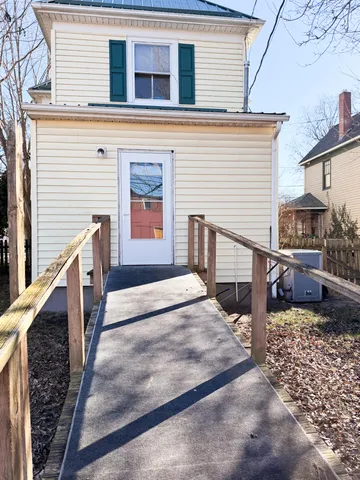 $169,900 | 226 West Locust Street, Covington, VA 24426