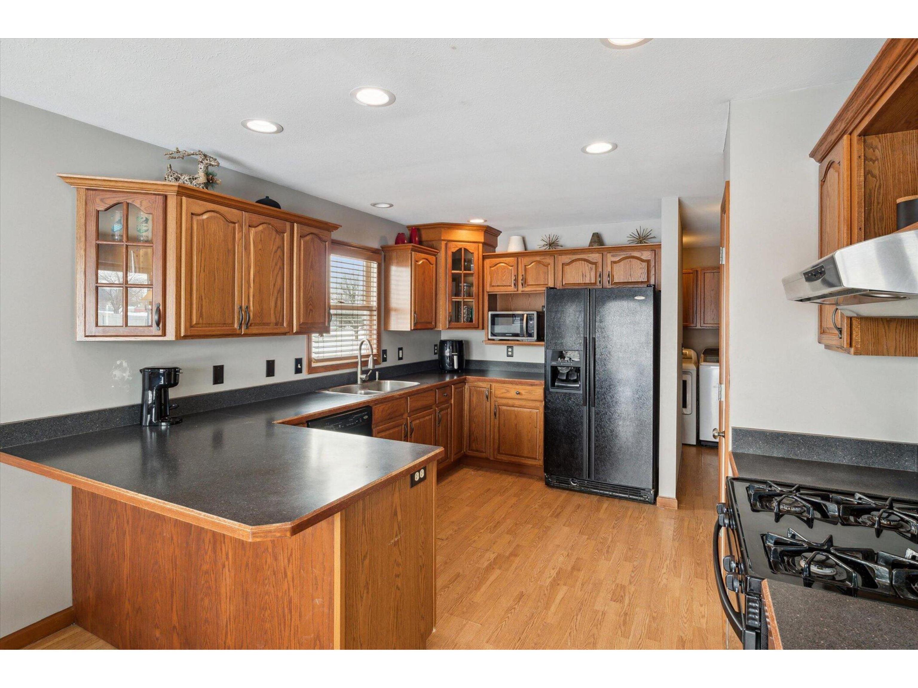 116 Westgate Boulevard Wakarusa, IN 46573 - Photo 15 of 36