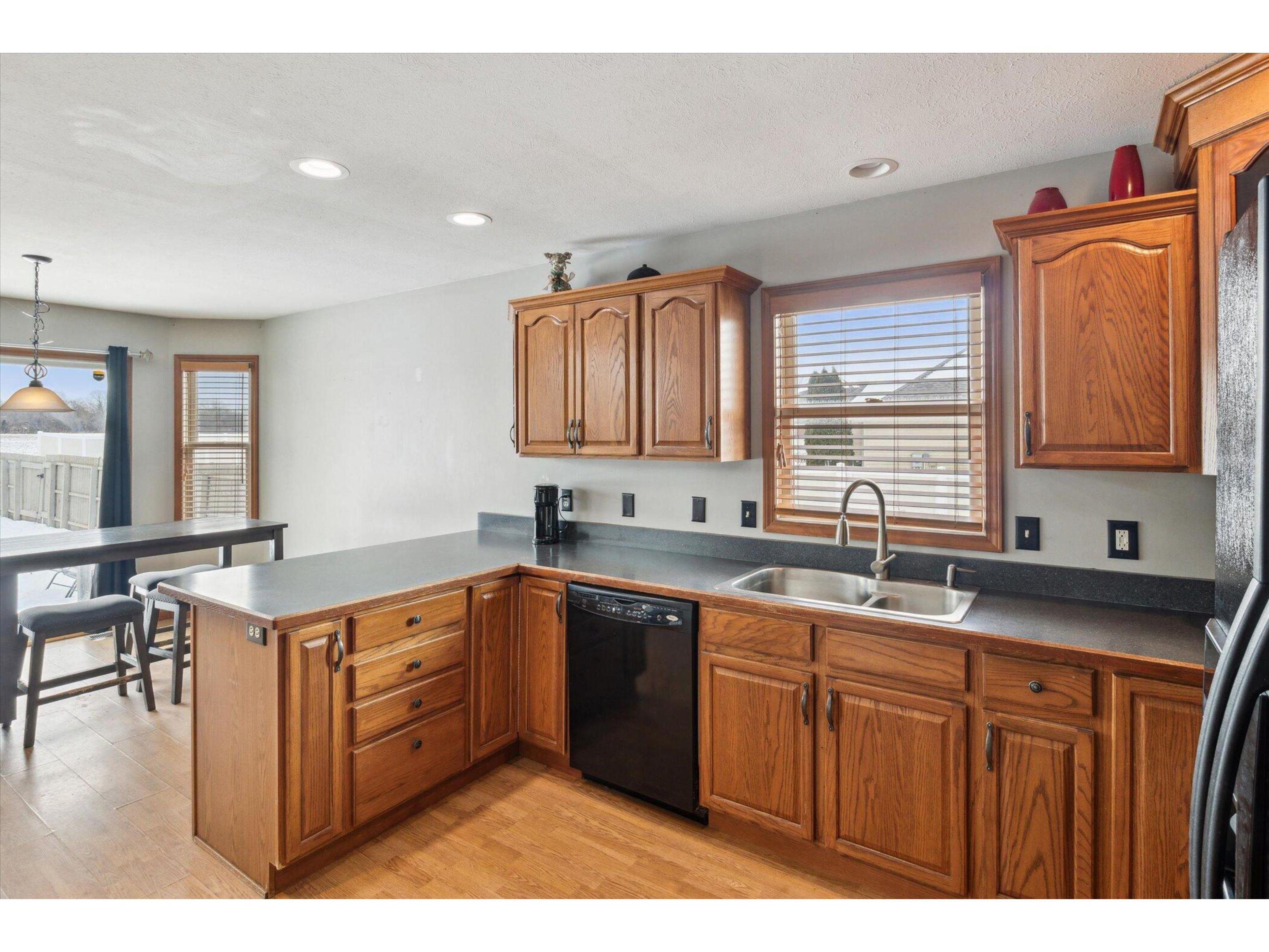 116 Westgate Boulevard Wakarusa, IN 46573 - Photo 17 of 36