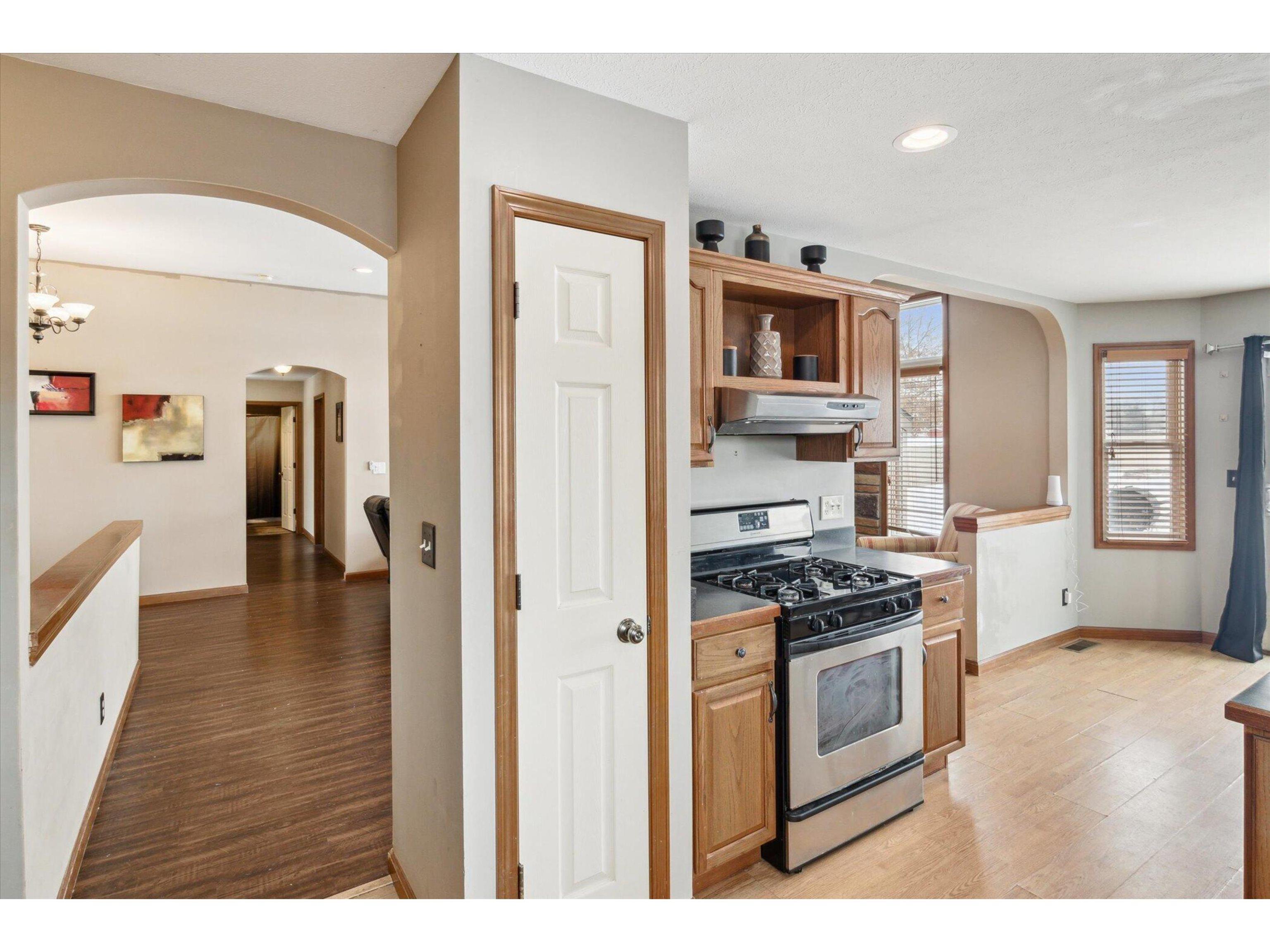 116 Westgate Boulevard Wakarusa, IN 46573 - Photo 18 of 36