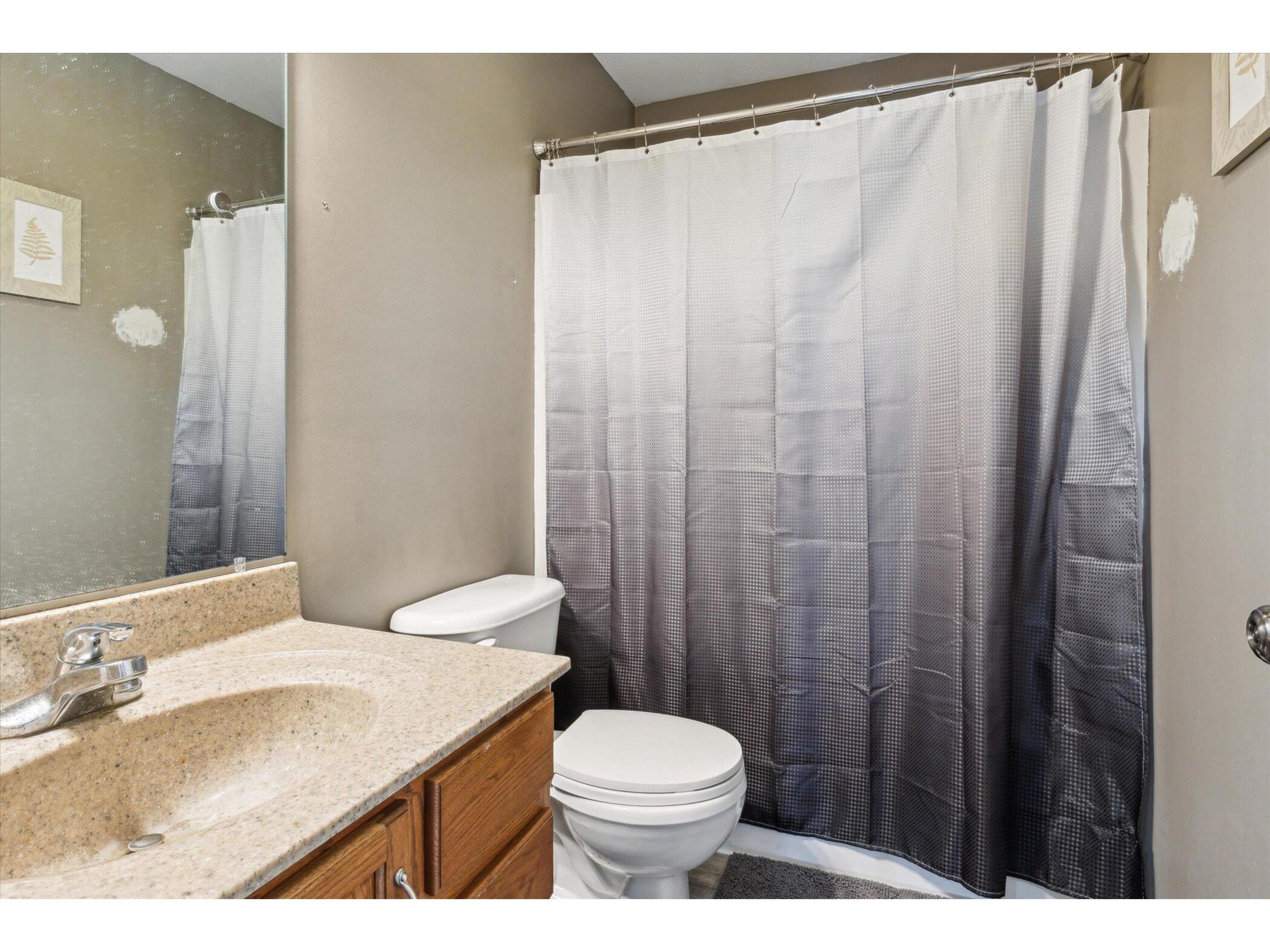 116 Westgate Boulevard Wakarusa, IN 46573 - Photo 28 of 36