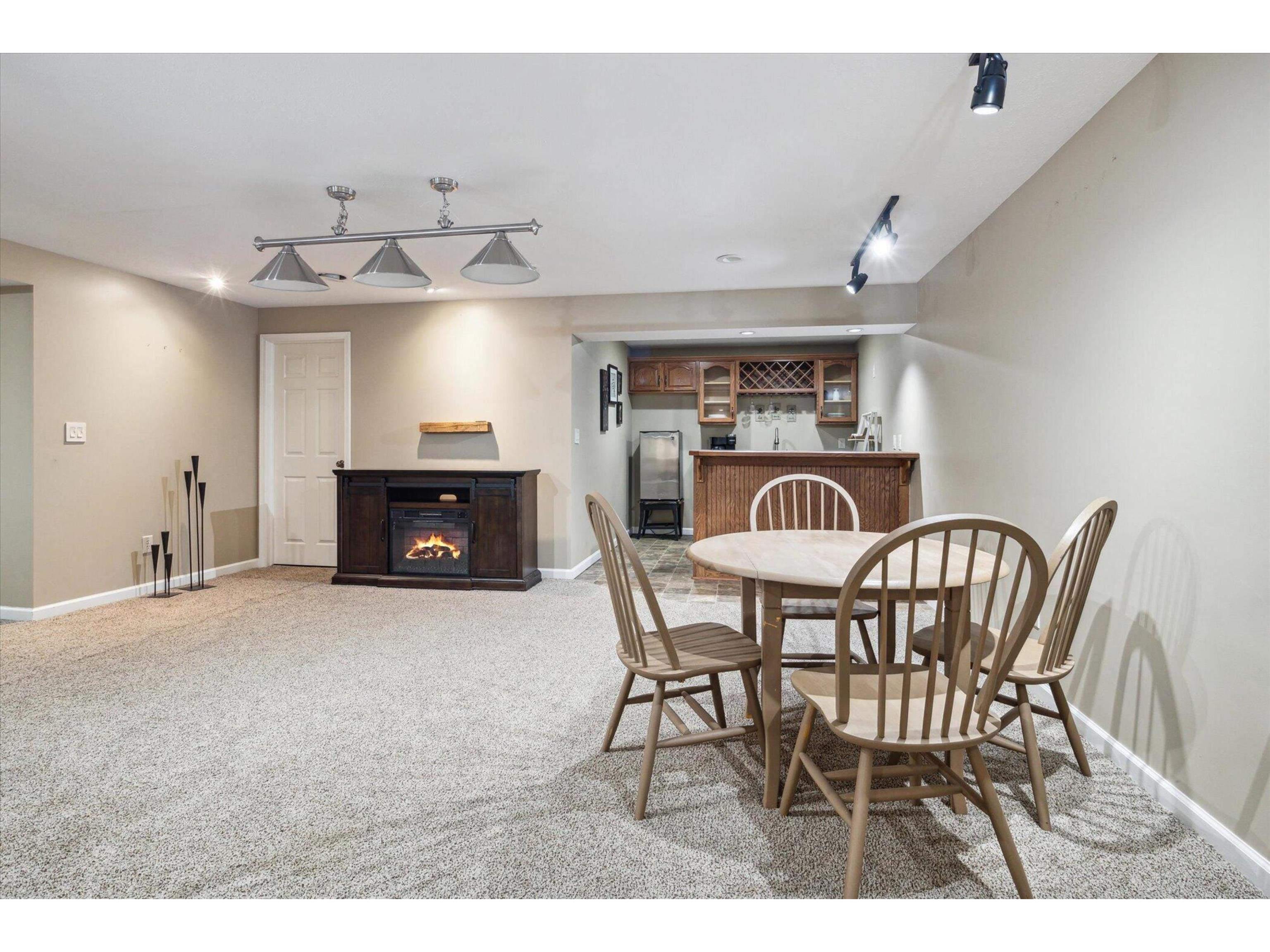 116 Westgate Boulevard Wakarusa, IN 46573 - Photo 33 of 36