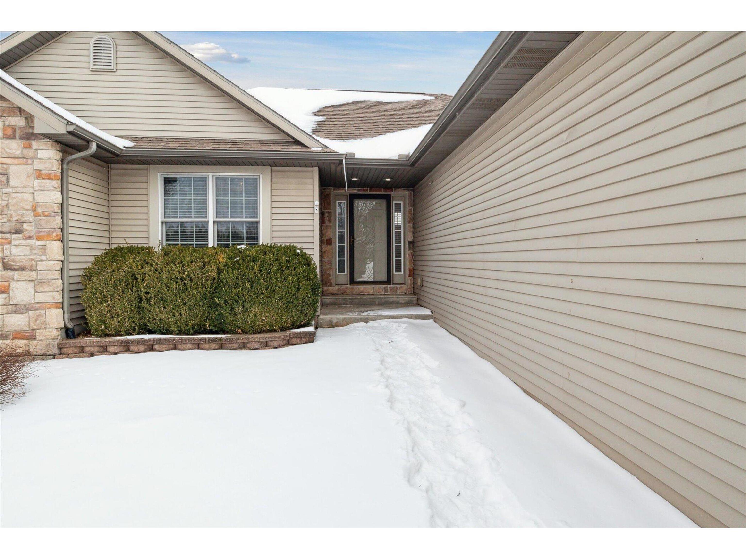 116 Westgate Boulevard Wakarusa, IN 46573 - Photo 7 of 36