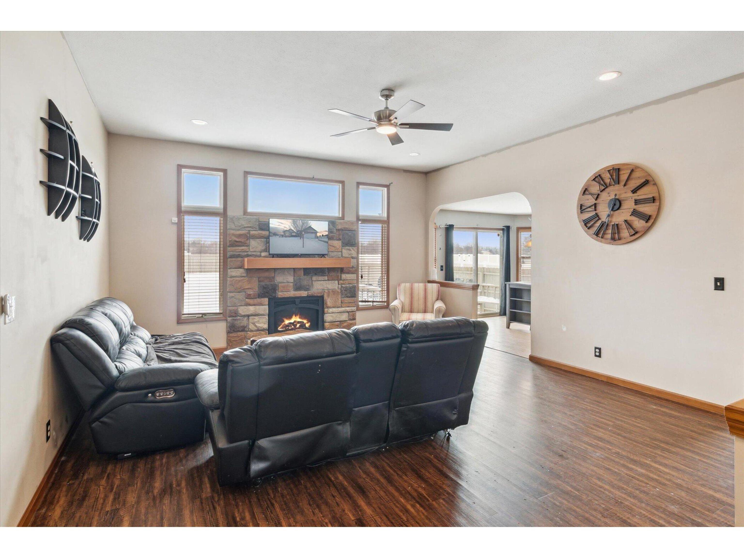 116 Westgate Boulevard Wakarusa, IN 46573 - Photo 9 of 36