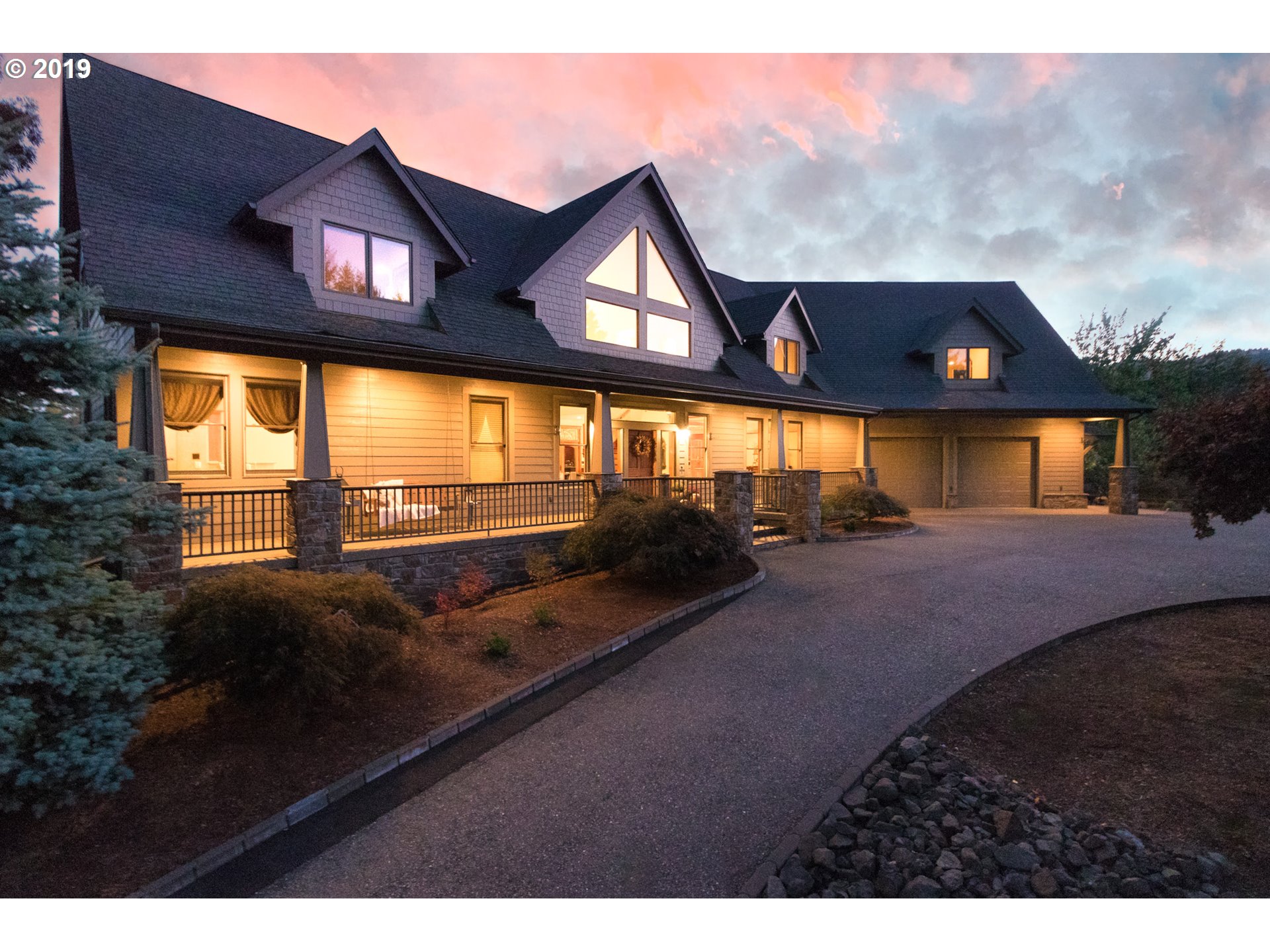 155 Upper Camp Loop Road Roseburg, OR 97470 - Photo 1 of 31 Gallery Image 1
