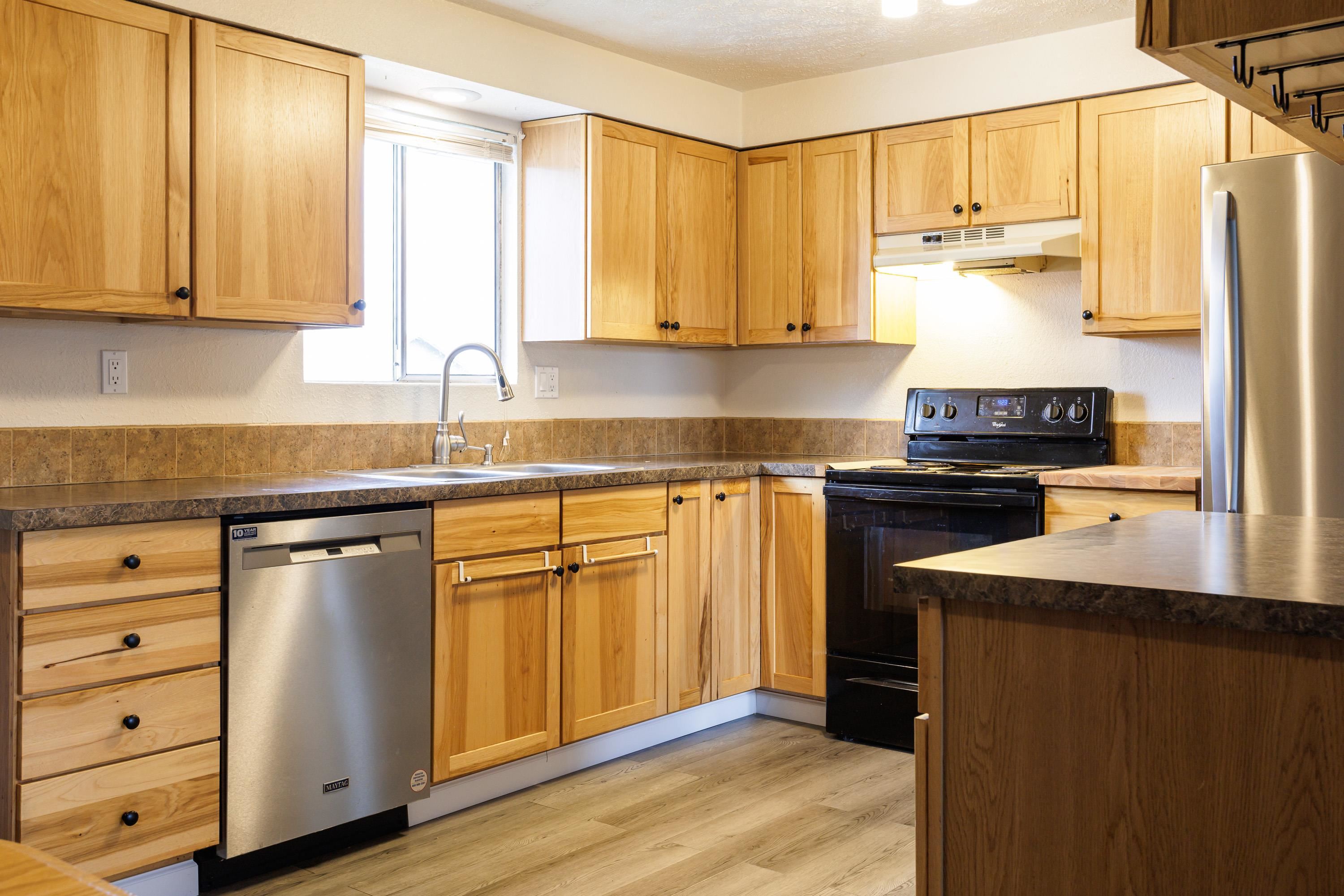 1206 South Best Road Veradale, WA 99037 - Photo 5 of 48