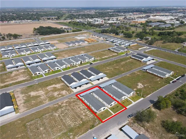 $1,350 | 2612 Robin Road, Unit #3, Weslaco, TX 78596