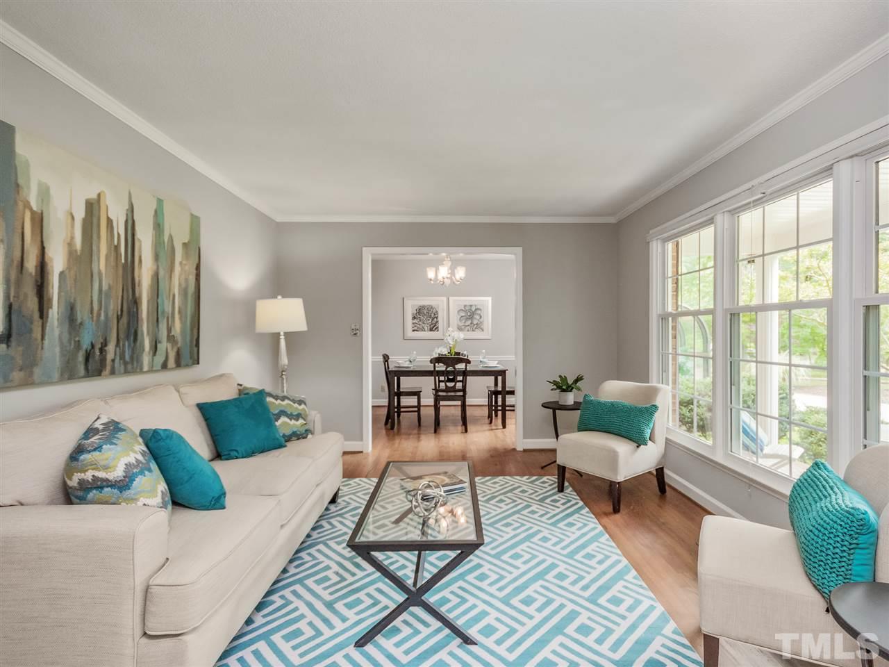 4912 Biscayne Road Durham, NC 27707 - Photo 6 of 25 Light and bright!