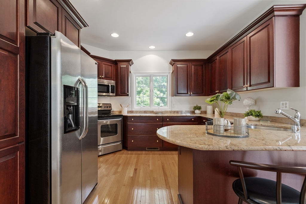 25 Flagstone Way, Unit 25 Windham, NH 03087 - Photo 8 of 32