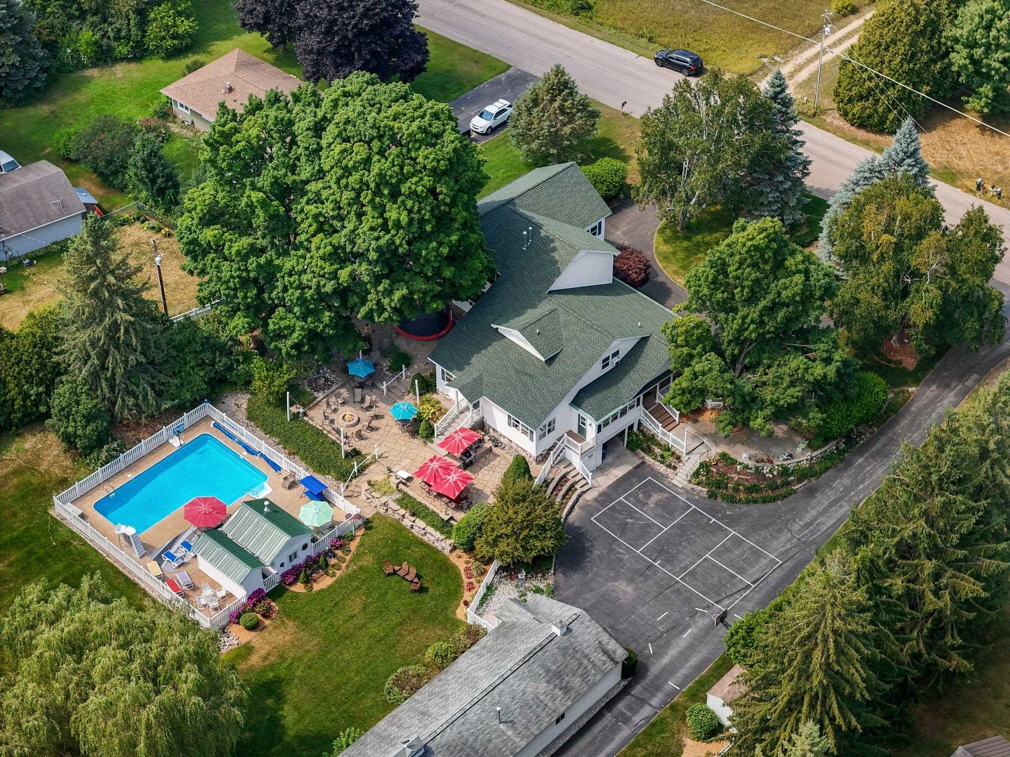 5161 Silver Pines Road Traverse City, MI 49685 - Photo 8 of 99