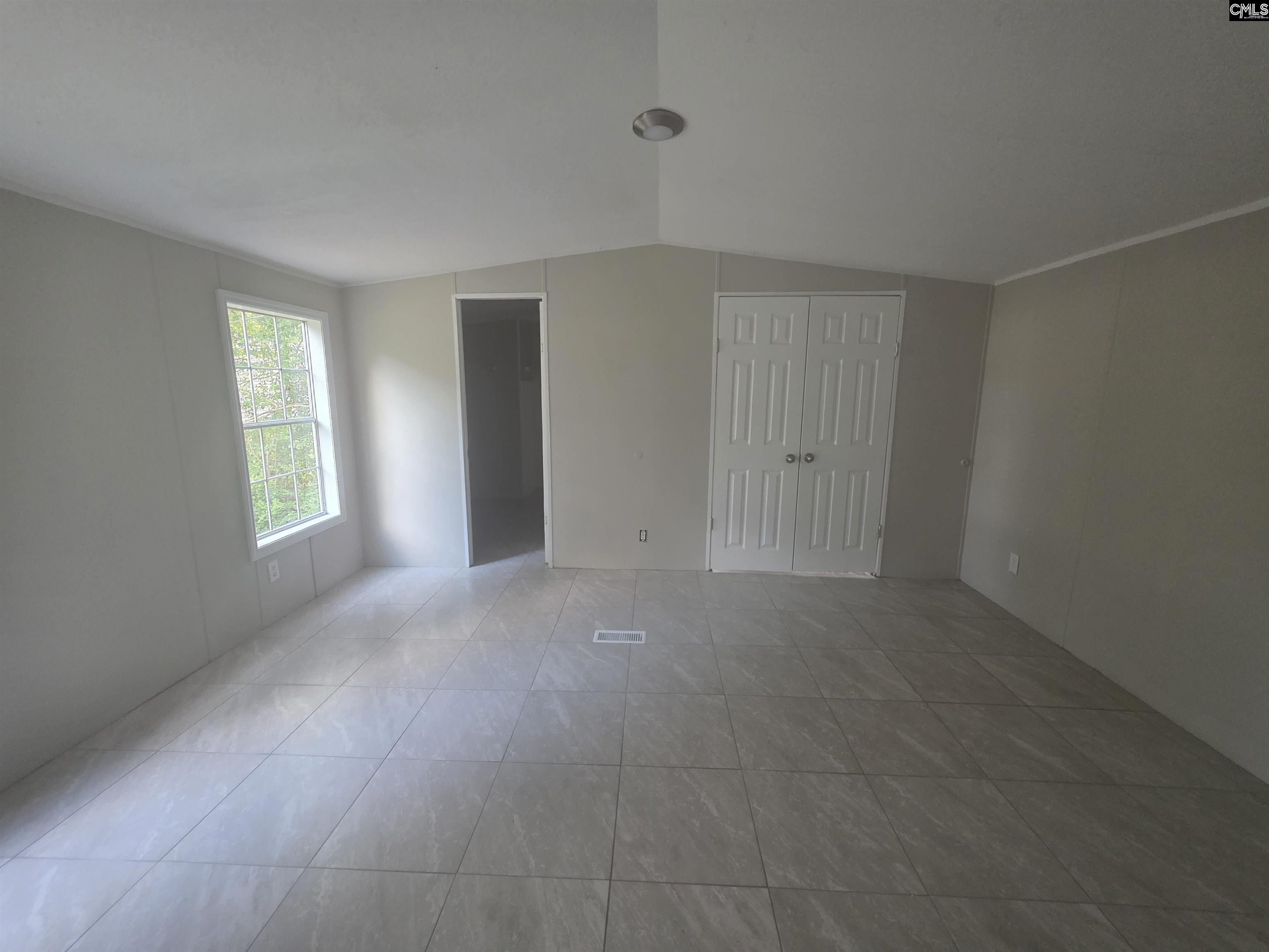 1527 Middlepen Road Southeast Orangeburg, SC 29115 - Photo 11 of 18
