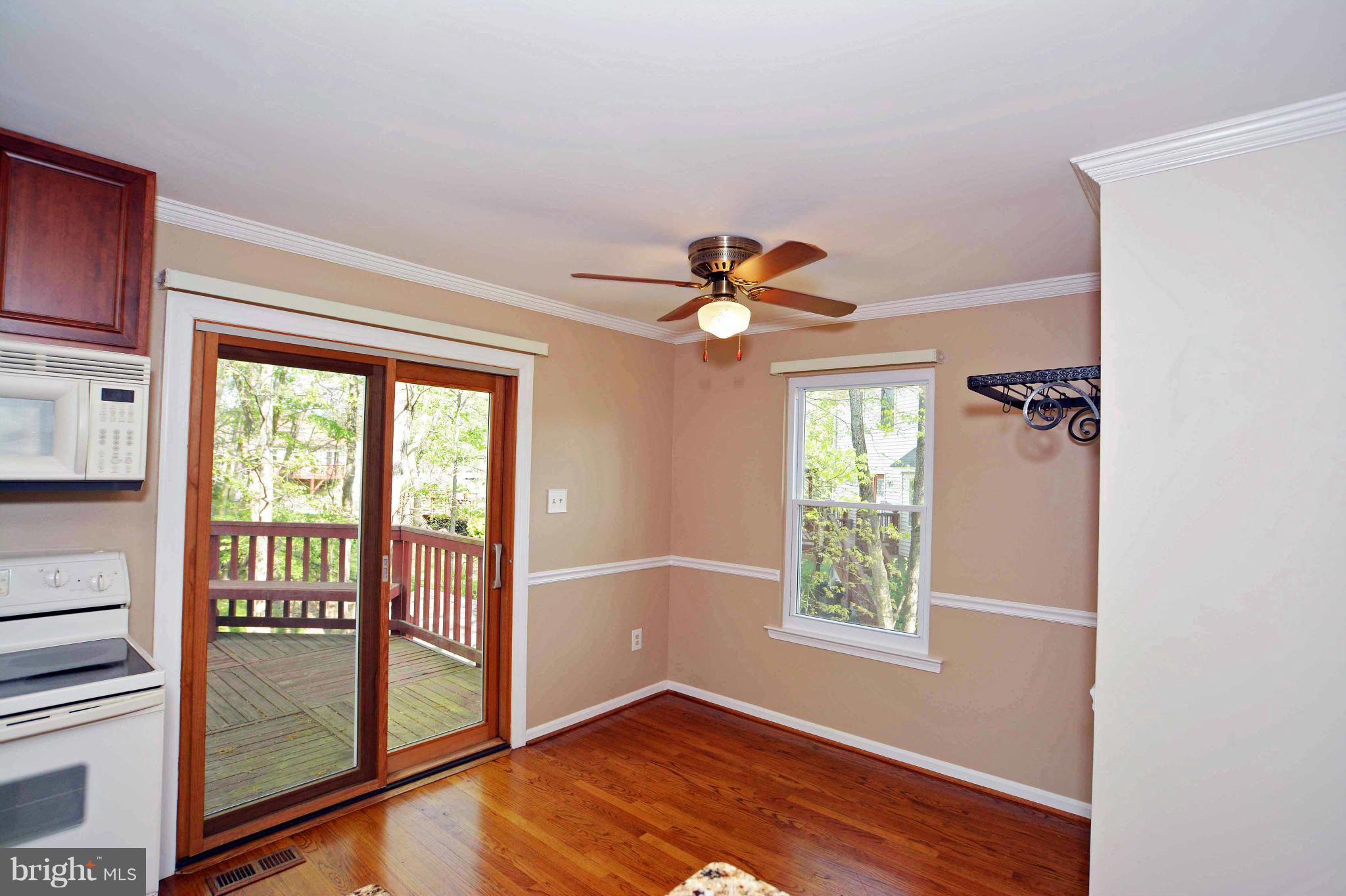 4533 Samuels Pine Road Chantilly, VA 20151 - Photo 14 of 29 DINING AREA