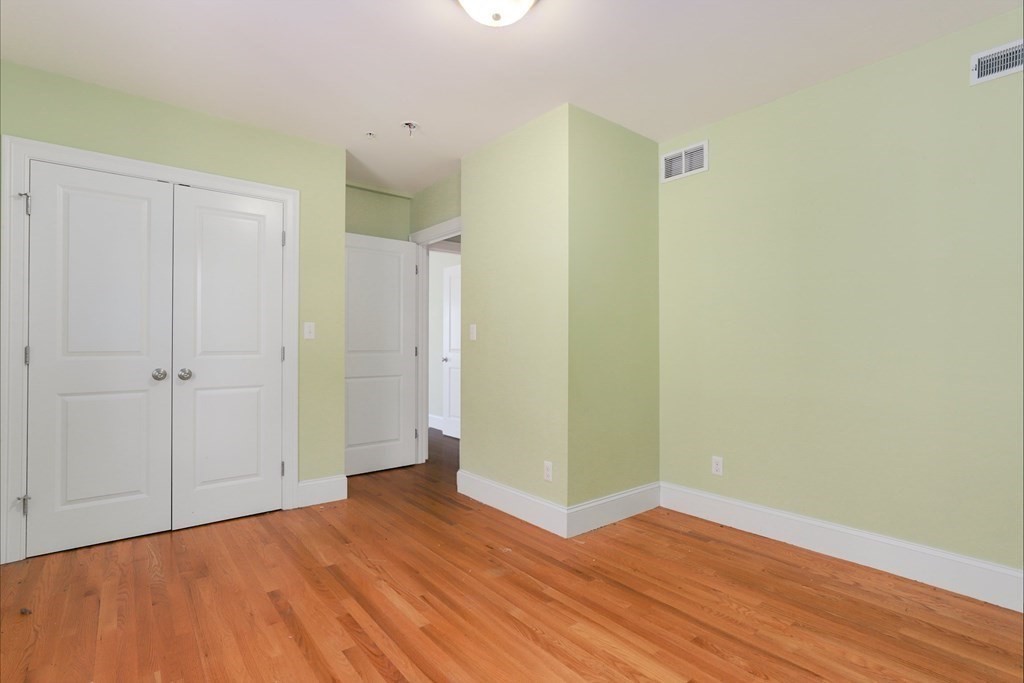 87 Ash Street, Unit 22 Waltham, MA 02453 - Photo 12 of 23