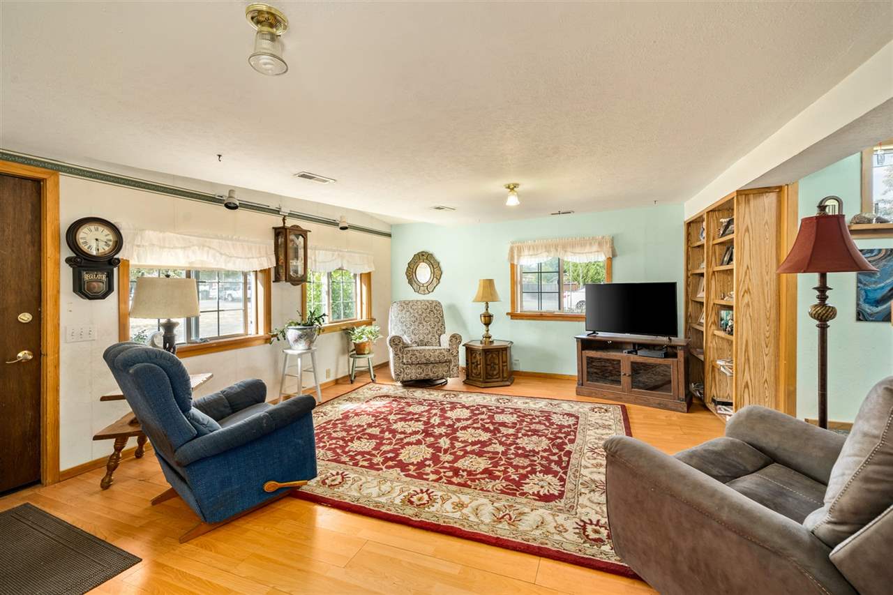 1921 North Vista Road Spokane, WA 99212 - Photo 7 of 34
