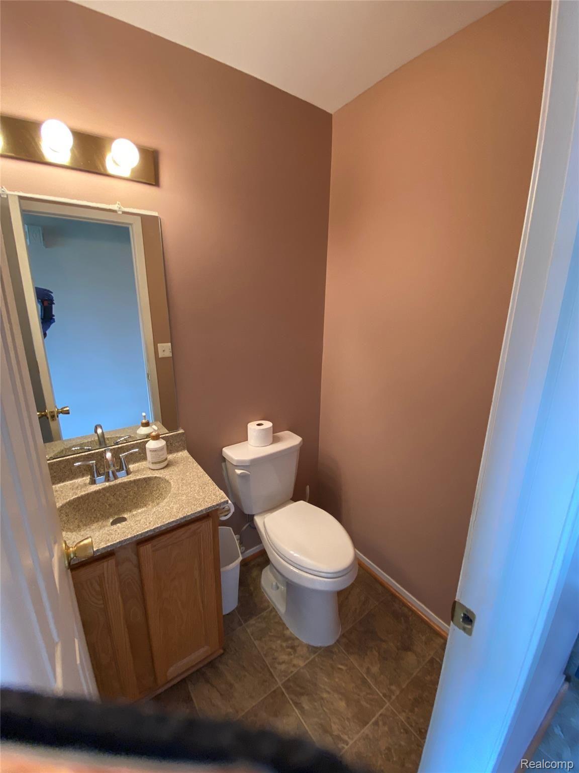 24749 Pheasant Run Road Flat Rock, MI 48134 - Photo 10 of 30 IMG_0628.jpg