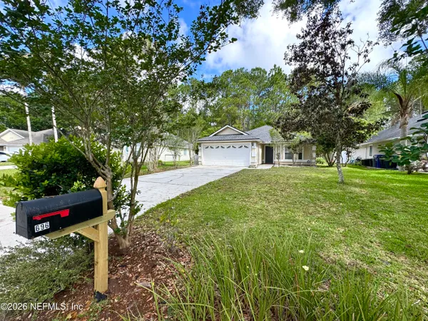 $2,400 | 696 Hampton Downs Court, St. Johns, FL 32259