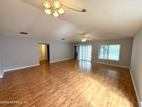 $2,400 | 696 Hampton Downs Court, St. Johns, FL 32259