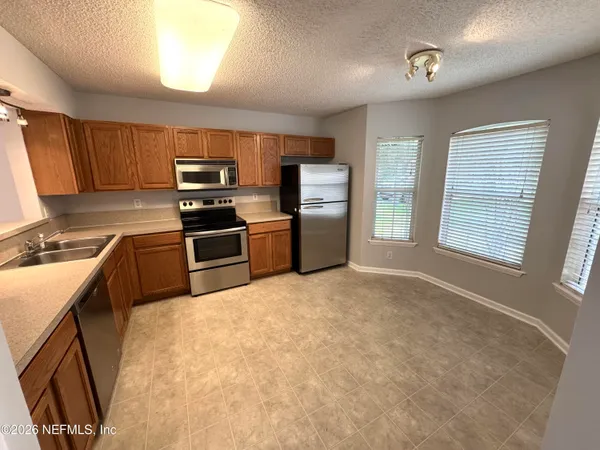 $2,400 | 696 Hampton Downs Court, St. Johns, FL 32259
