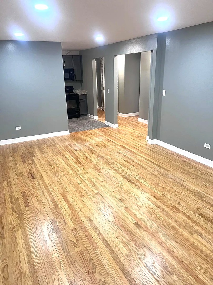 6619 North Sheridan Road, Unit 305 Chicago, IL 60626 - Photo 2 of 10
