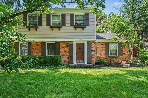 $532,000 | 119 Forest Avenue, Wyoming, OH 45215