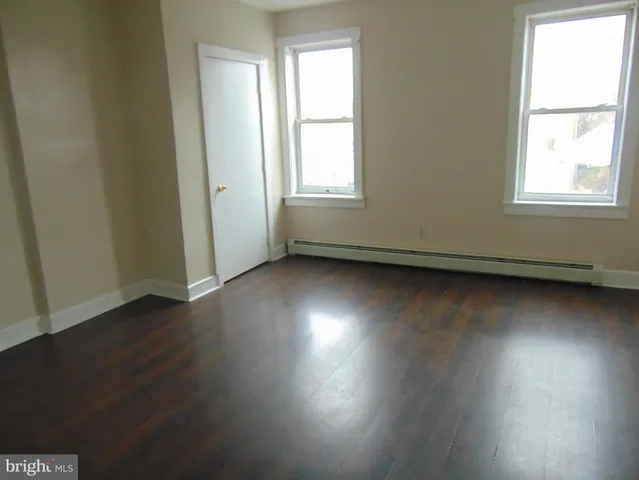 $1,800 | 712 South 5th Street, Camden, NJ 08103