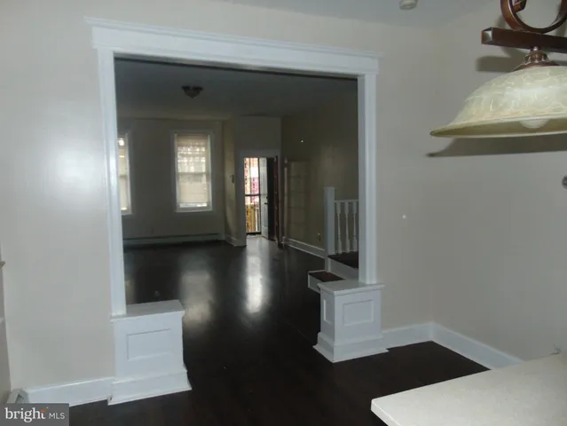 $1,800 | 712 South 5th Street, Camden, NJ 08103