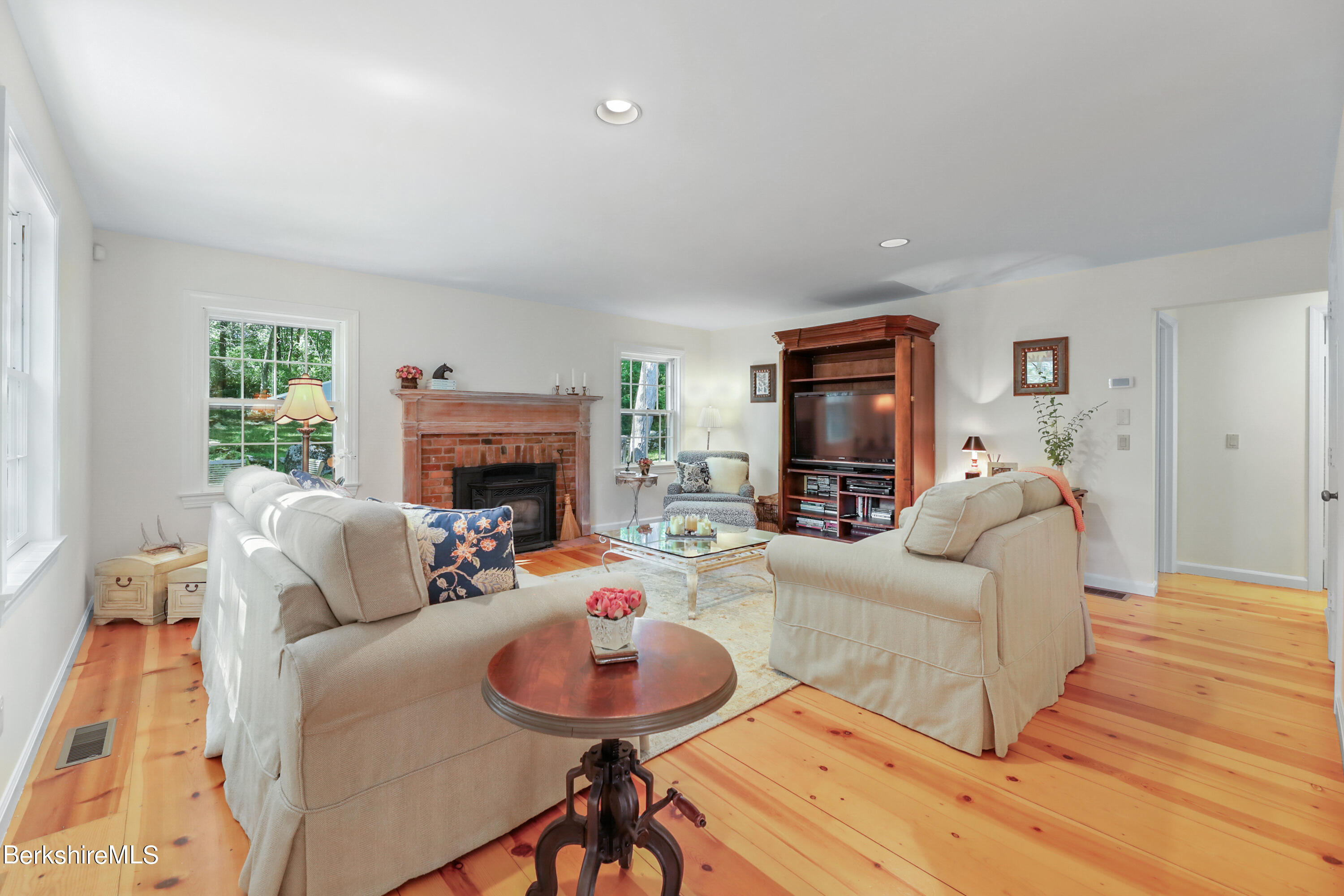 38 Rowe Road Egremont, MA 01230 - Photo 4 of 42 Living Room