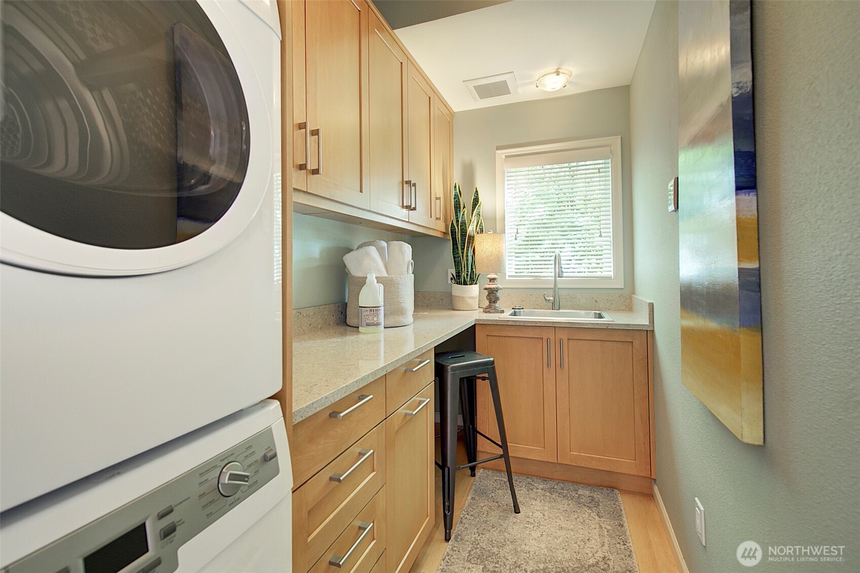 2147 North 63rd Street Seattle, WA 98103 - Photo 13 of 30 Gallery Image 13