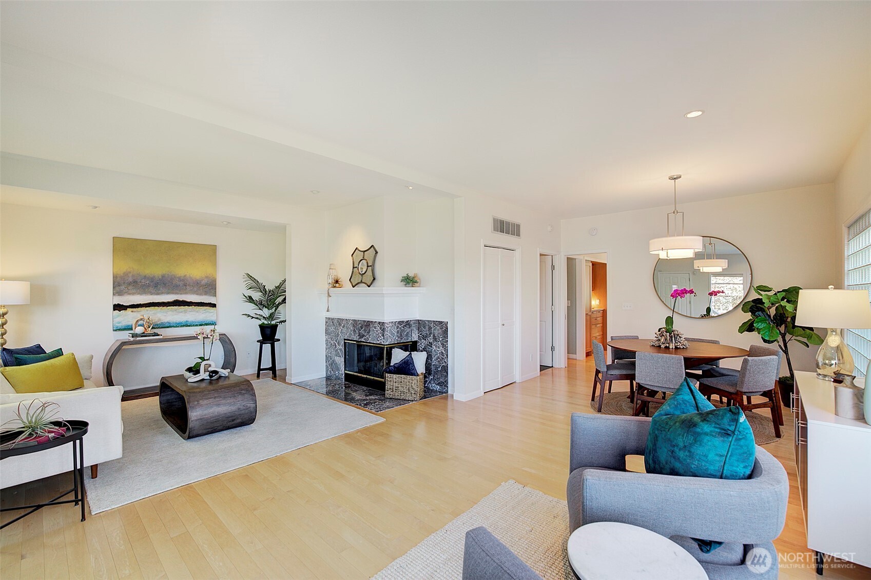 2147 North 63rd Street Seattle, WA 98103 - Photo 3 of 30 Gallery Image 3