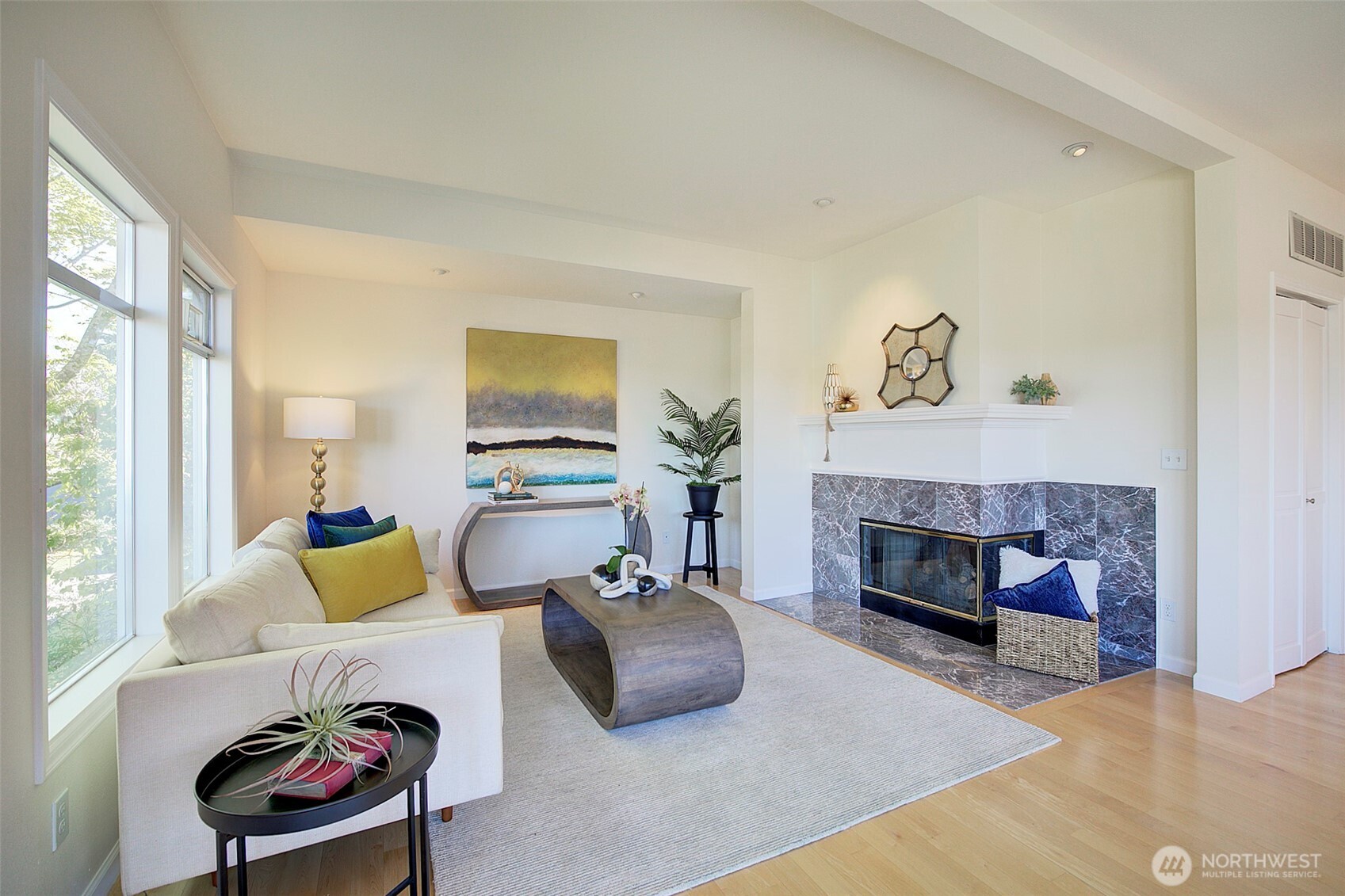 2147 North 63rd Street Seattle, WA 98103 - Photo 4 of 30 Gallery Image 4
