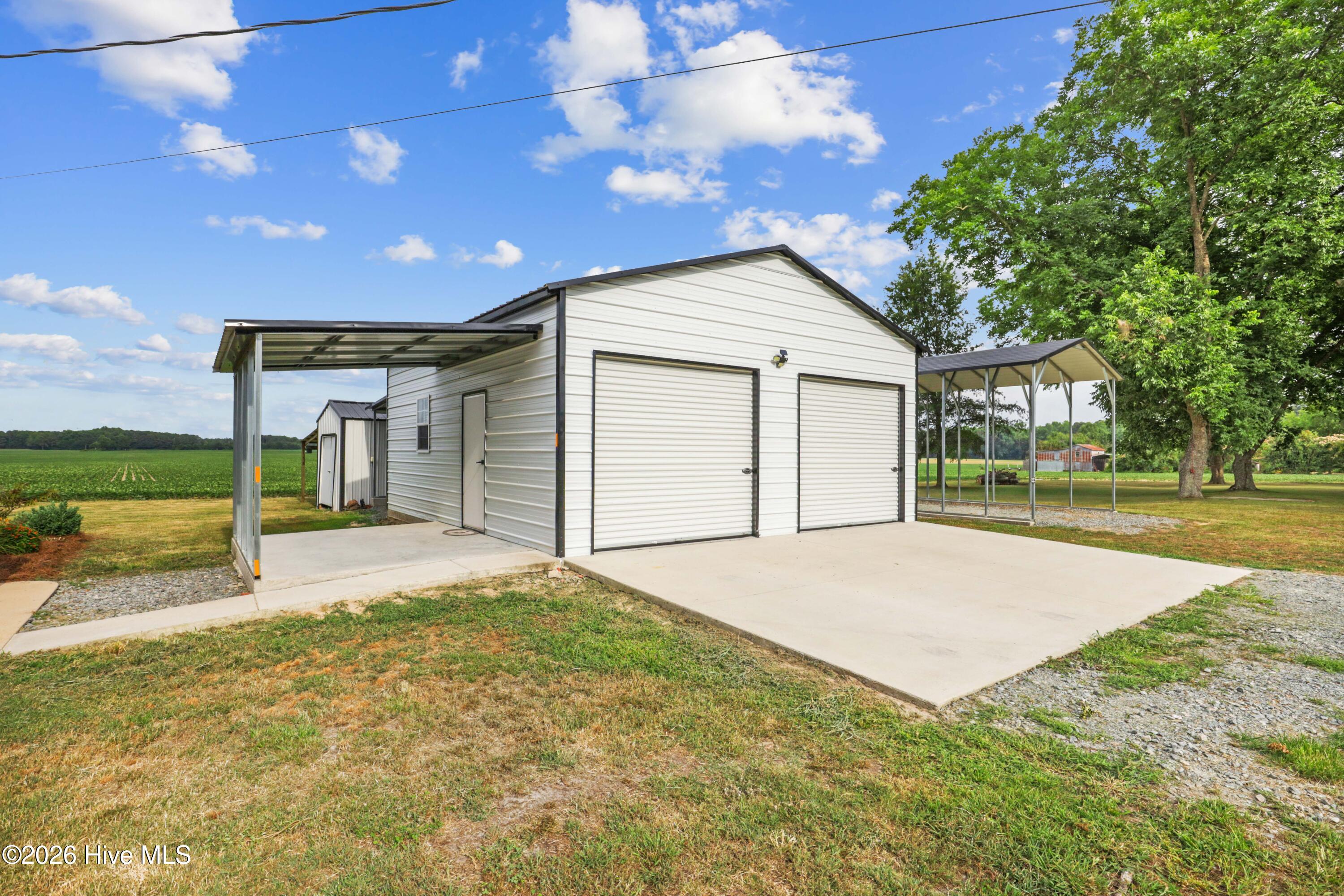 1327 John Green Smith Road Kinston, NC 28504 - Photo 6 of 63