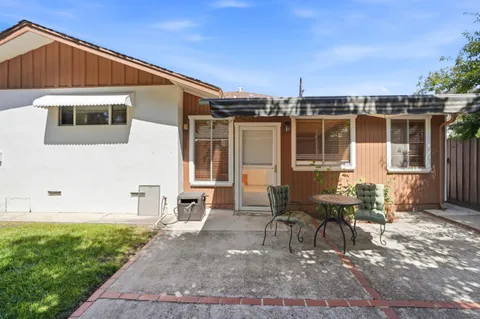 $975,000 | 439 Wisteria Drive, East Palo Alto, CA 94303