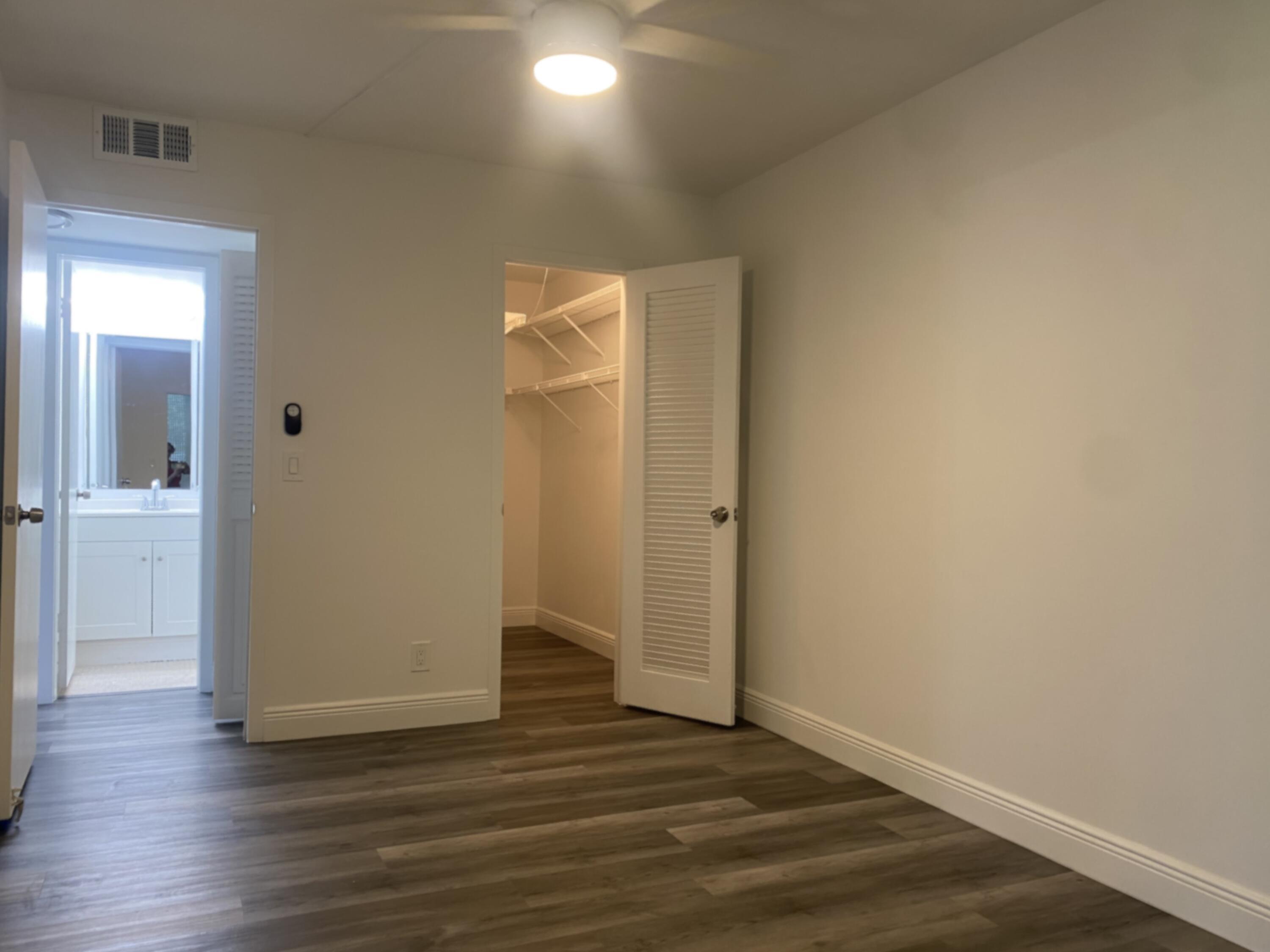 256 Mansfield F, Unit G Boca Raton, FL 33434 - Photo 12 of 40 WALK-IN CLOSET