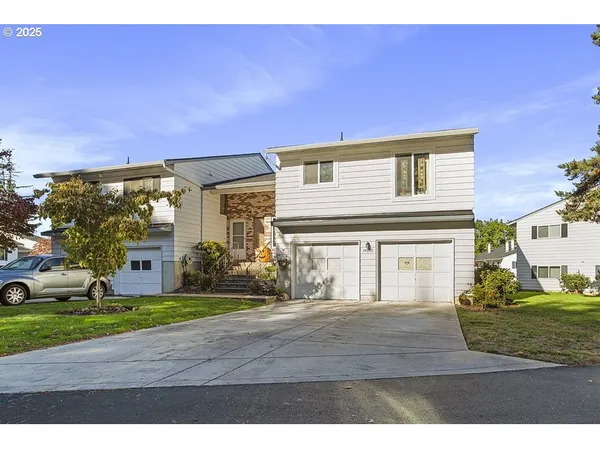 $340,000 | 14850 Northeast Rose Parkway, Portland, OR 97230
