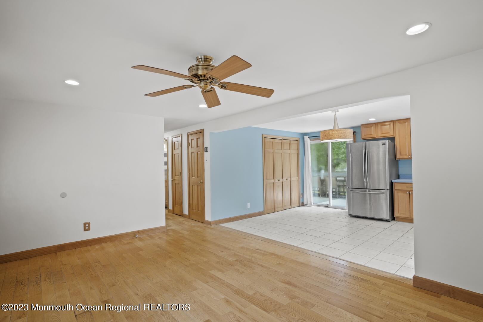 147 Riptide Avenue Manahawkin, NJ 08050 - Photo 7 of 32 147 Riptide Ave (7)