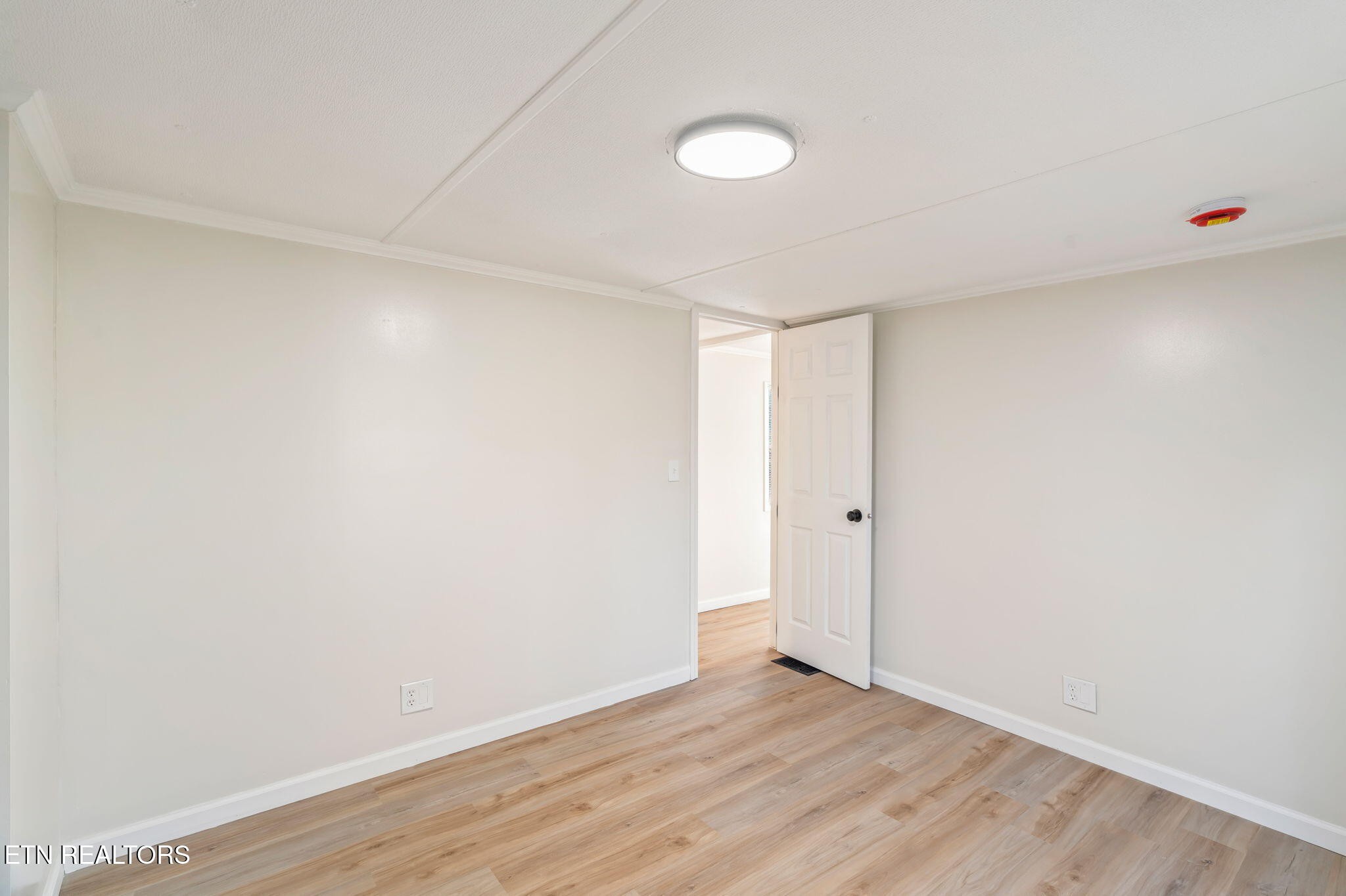 817 Vanessa Way Heiskell, TN 37754 - Photo 18 of 31 a view of an empty room