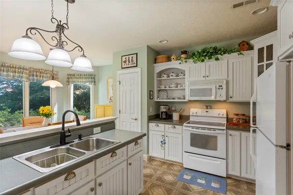 $980,000 | 234 Bay View Drive, Salem, SC 29676