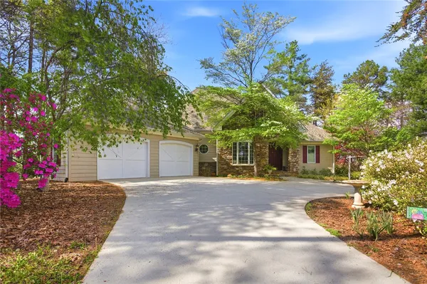 $980,000 | 234 Bay View Drive, Salem, SC 29676