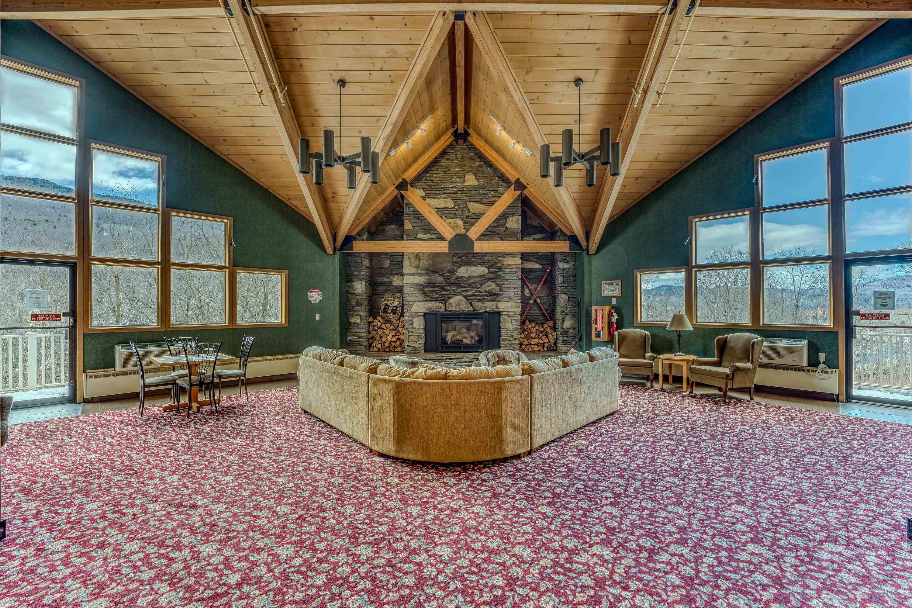36 Lodge Road, Unit C208 Lincoln, NH 03251 - Photo 10 of 39 Gallery Image 10