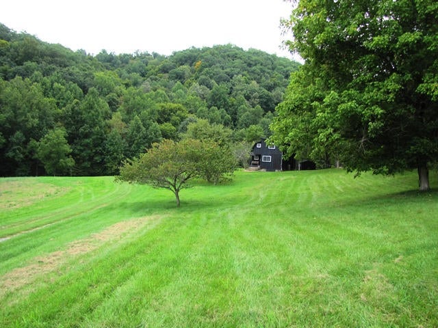 212 Dry Pond School Road Lindside, WV 24951 - Photo 26 of 38 Gallery Image 26