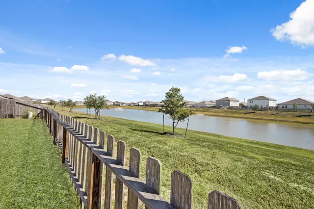 $289,000 | 4927 Highland Crest Drive, Richmond, TX 77469